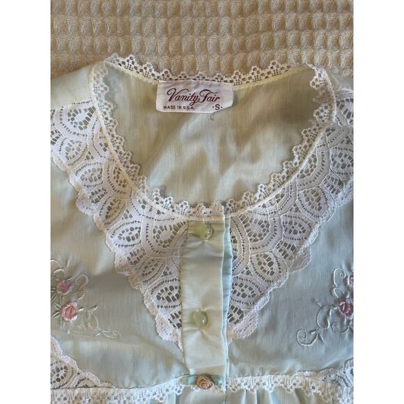 VTG Vanity Fair Light Mint Floral Embroidered W/ Lace Trim Nightgown Mumu Small - Picture 8 of 9